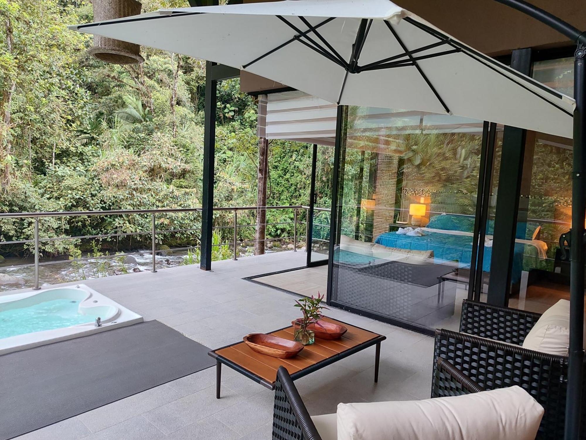 Mindo Garden Lodge And Wildlife Reserve Esterno foto