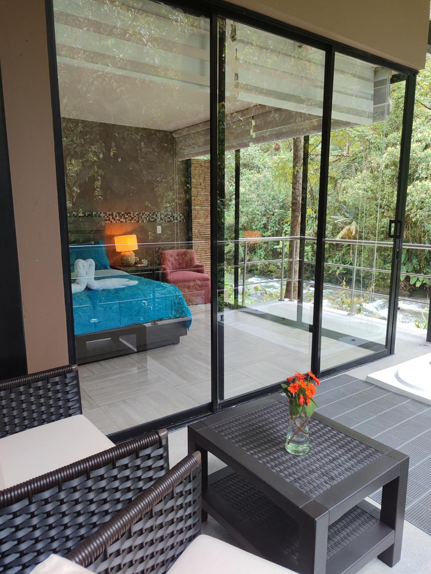 Mindo Garden Lodge And Wildlife Reserve Esterno foto